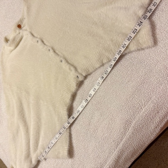 Free People One Wyatt Sela Fuzzy Eyelash Cardigan Sweater Ivory White - Picture 10 of 13